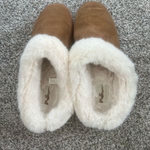 ❌SOLD❌ My Slippers (my pillow brand)